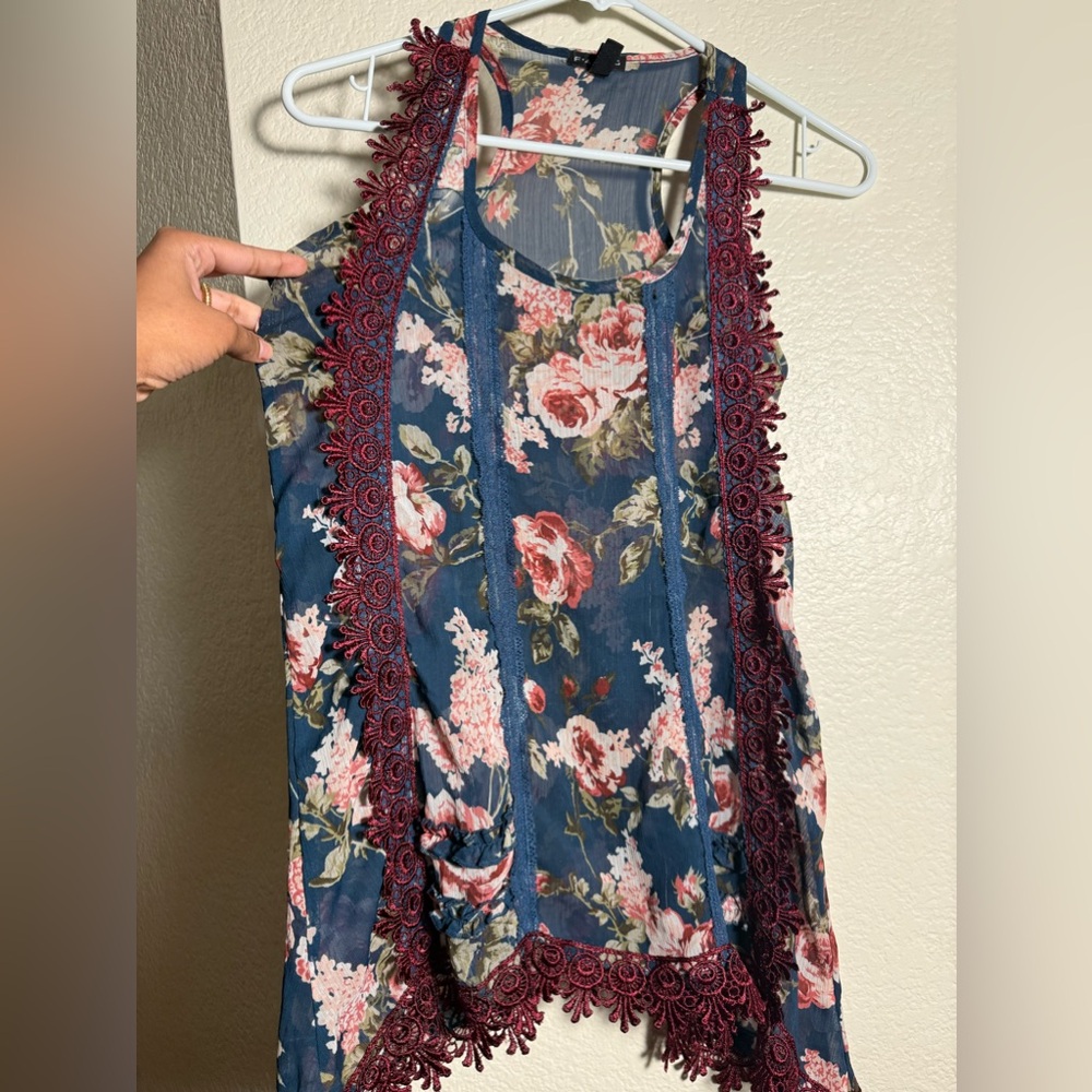 FANG tank top customized lace in size S